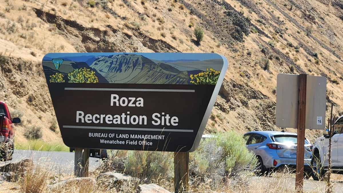 Official BLM Roza Sign